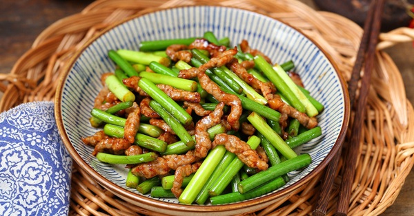 How to make easy and delicious stir-fried beef with garlic