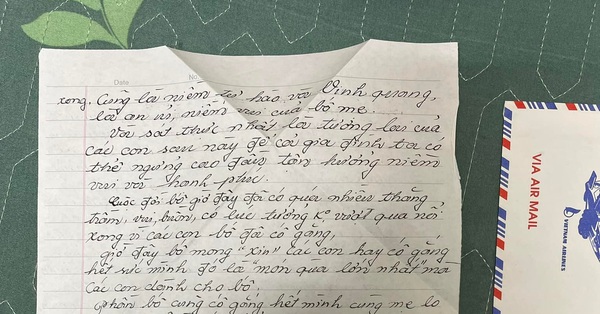 The letter that the father wrote at 2 a.m. to his daughter who was studying for the university exam caused a storm on social media