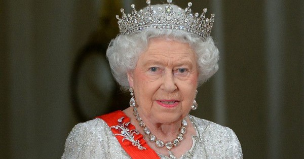 The Queen of England hits a historic milestone in her life, makes an important announcement