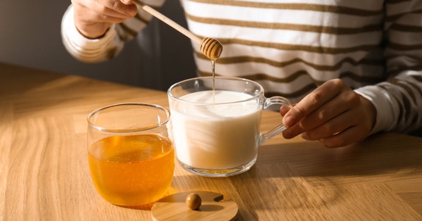 Regularly drinking honey milk, after 7 days the body has 9 big changes