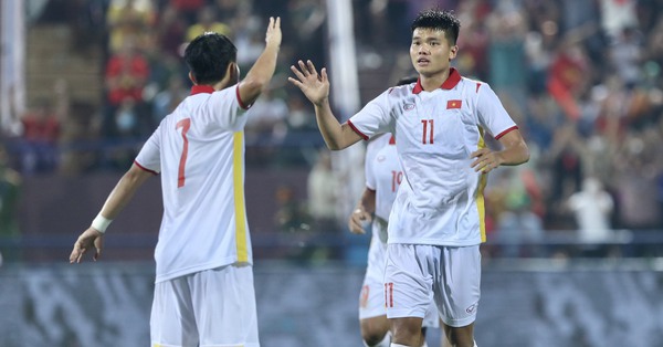 With a gentle victory over U23 Timor Leste 2-0, U23 Vietnam entered the semi-finals with first place in the table