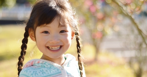8 things to know if you want to raise your children to be kind people