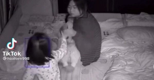 The moment the camera recorded in the middle of the night made many people choke