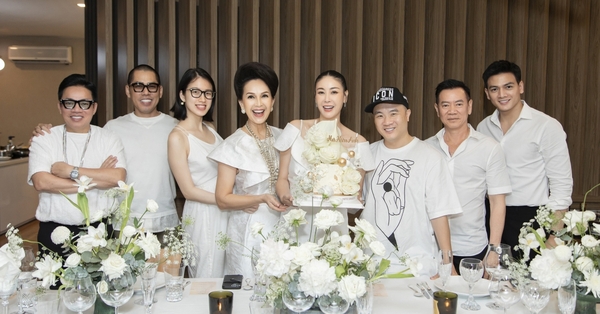 Diem My, MC Thanh Thanh Huyen wore white to attend Miss Ha Kieu Anh’s birthday party