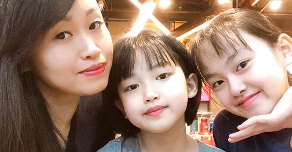 Hanoi’s mother teaches her 2 daughters very well