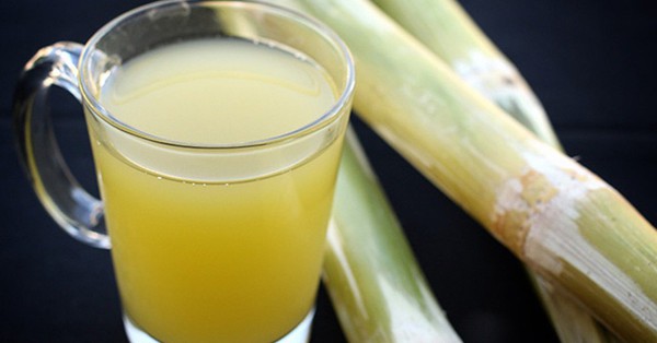 Drink sugarcane juice to add this to your liver, rejuvenate your skin, and strengthen your bones and teeth