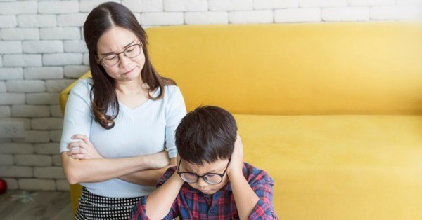 Mom has these 3 CHARACTERISTICS that must be corrected immediately, or they will harm their children