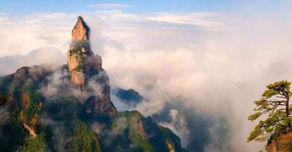The most “sacred” rock mountain in China