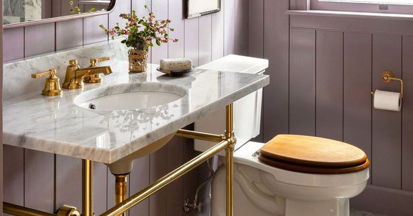 10 great tips to help your small bathroom become airy