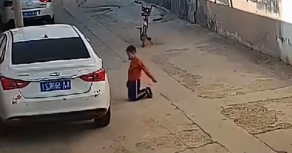 The angry car owner who checked the camera suddenly forgives