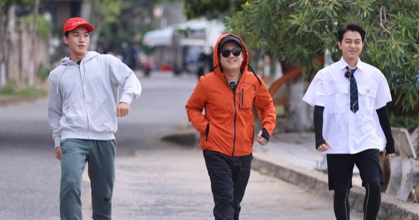 HIEUTHHUHAI revealed his snoring habit, Kieu Minh Tuan decided not to leave “dear”