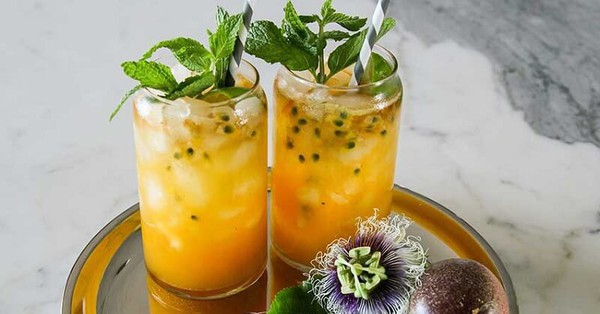 How to make a simple yet strangely delicious passion fruit juice