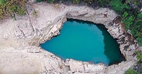 The story of the blue lake in China