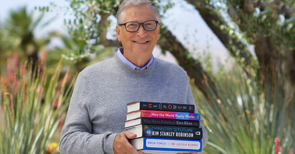 Until the next appointment, billionaire Bill Gates revealed his 5 favorite books of the summer