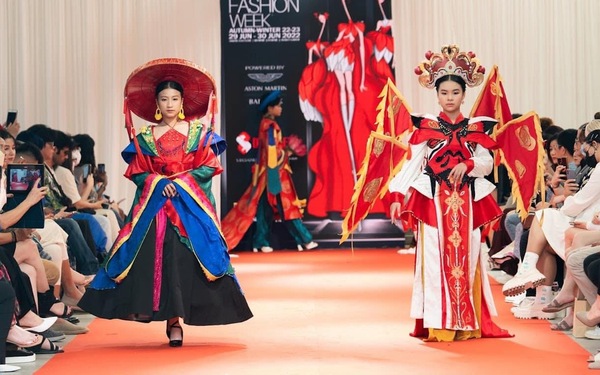 Việt Nam mở màn ấn tượng tại Thailand Fashion Week 2022