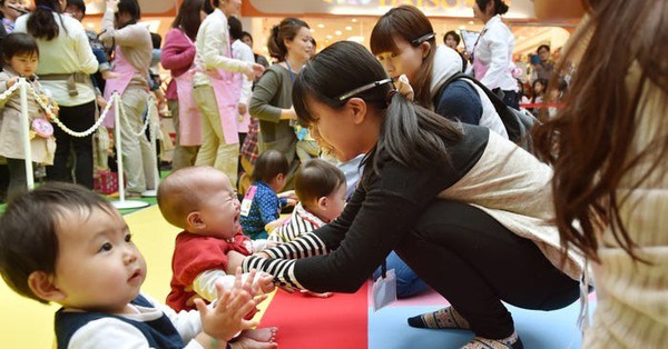 お金も家も子供もいない