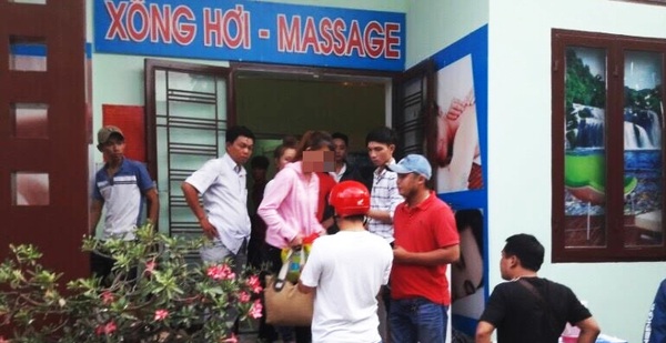 Bình Dương: Đi xin việc, hai cô gái bị lừa vào “động” massage ...