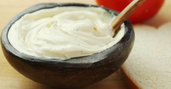 Những người bị bệnh gut nên tránh sử dụng sốt mayonnaise, vì sao?
