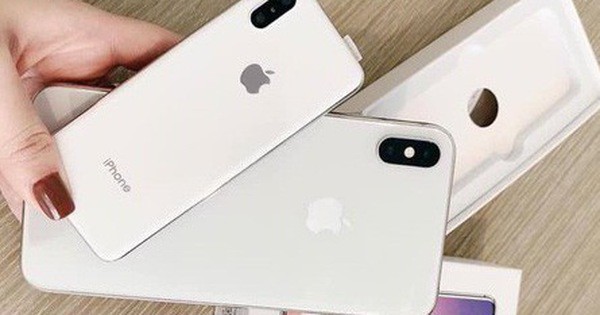 Điện thoại mini 250.000 đồng/chiếc tràn lan, khách nếm “quả đắng” vì ham đồ siêu rẻ