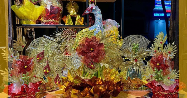 Nhà giàu Việt rầm rộ lên mạng đặt oản hình Công tiền triệu ...