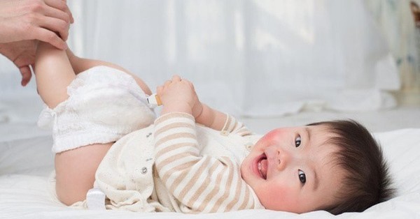 Trẻ không còn bị hăm da, mẩn ngứa nếu tã bỉm đáp ứng những tiêu chí này