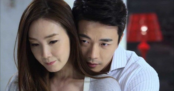 4 điều phụ nữ khôn ngoan tuyệt đối không làm khi cãi nhau, điều số 3 nhiều người hay mắc phải