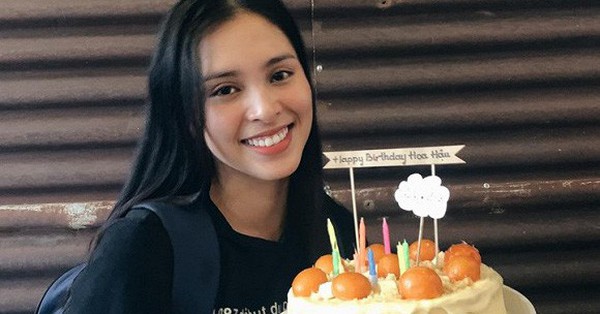 Không phải nhà hàng sang trọng, Hoa hậu Tiểu Vy đón sinh nhật tuổi 19 ở nơi này đây