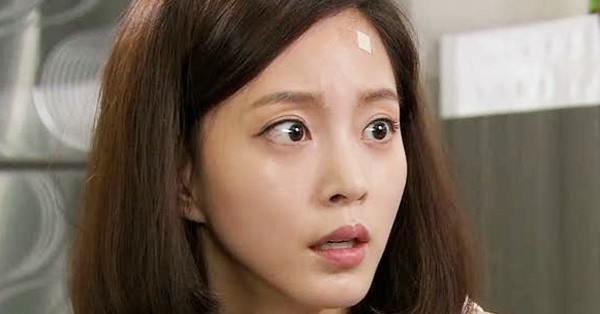 Tiếng la thất thanh của mẹ chồng lúc nửa đêm khiến cả nhà hoảng hốt, nhưng chạy xuống thì phì cười với cảnh tượng trước mắt