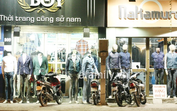 Đầu đông: Quần áo bán trên vỉa hè hút khách, shop thời trang đìu hiu 5