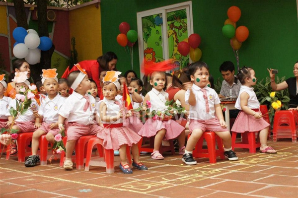 Gặp một bà mẹ nuôi con mát tay 2 Gặp một bà mẹ nuôi con mát tay 2