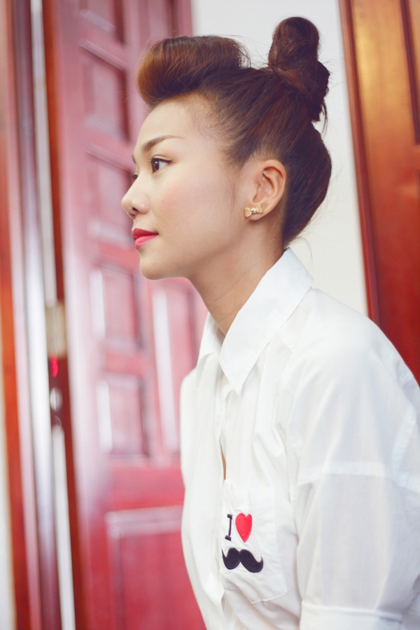 Thanh Hằng, H&agrave; Tăng nh&iacute; nhố trong ph&ograve;ng thu