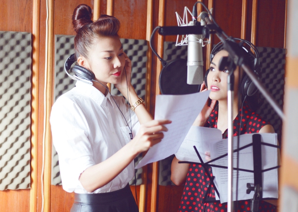 Thanh Hằng, H&agrave; Tăng nh&iacute; nhố trong ph&ograve;ng thu