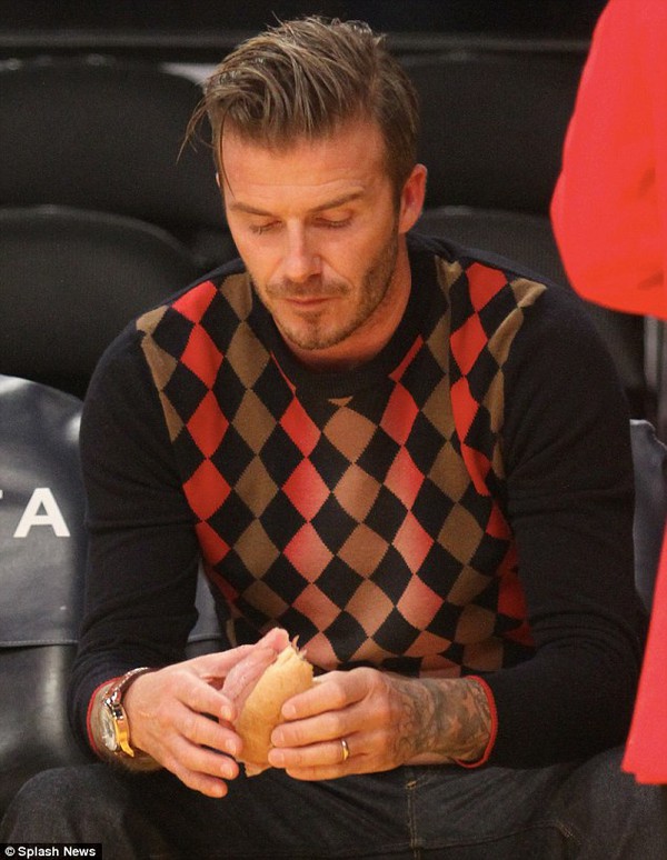 David Beckham sợ nhìn vũ công mặc hở hang 3