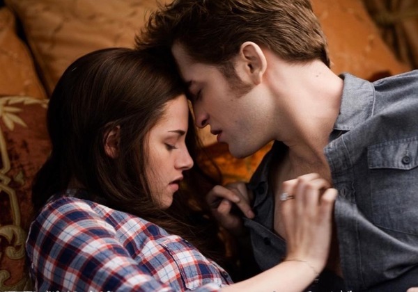 Robert Pattinson muốn quay lại nụ hôn đầu với Kristen 1 Robert Pattinson muốn quay lại nụ hôn đầu với Kristen 1