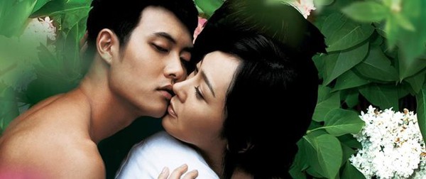 15. Phim 3-Iron - Danh sách các phim bạn có thể tham khảo:

1. 3-Iron (Bin-jip) (2004) - Một bộ phim của đạo diễn người Hàn Quốc Kim Ki-duk, kể về một chàng trai sống trong căn nhà của những người không có người.
2. 3-Iron (Tigerland) (2003) - Một bộ phim chiến tranh của đạo diễn Joel Schumacher về các binh sỹ được đào tạo tại một trại huấn luyện của quân đội Hoa Kỳ.
3. Radio Romance (2018) - Một bộ phim truyền hình Hàn Quốc với tên tiếng Hàn là 라디오 로맨스, lấy bối cảnh trong ngành làm phim truyền hình, kể về một DJ radio và nhà sản xuất.
4. Iron Man 3 (2013) - Một trong những bộ phim siêu anh hùng nổi tiếng của Marvel, đồng sản xuất bởi Marvel Studios và Walt Disney Studios Motion Pictures.
5. Iron Sky (2012) - Một bộ phim khoa học viễn tưởng hài kịch của đạo diễn người Phần Lan Timo Vuorensola, kể về một cuộc chiến giữa Trái đất và một hành tinh ngoài không gian.
6. Iron Man (2008) - Bộ phim siêu anh hùng đầu tiên trong series Iron Man của Marvel, đồng sản xuất bởi Marvel Studios và Paramount Pictures.