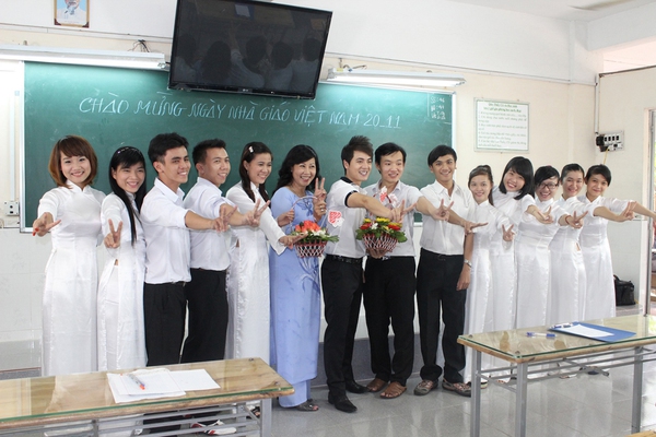 Đăng Khôi quay ngược thời gian về thời học sinh 5 Đăng Khôi quay ngược thời gian về thời học sinh 5