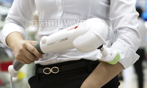 M&aacute;y massage to&agrave;n th&acirc;n cầm tay Buheung  12