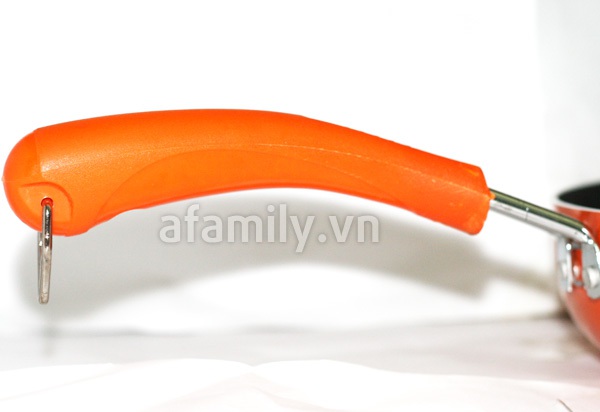 Chảo chống d&iacute;nh đế tản nhiệt 9