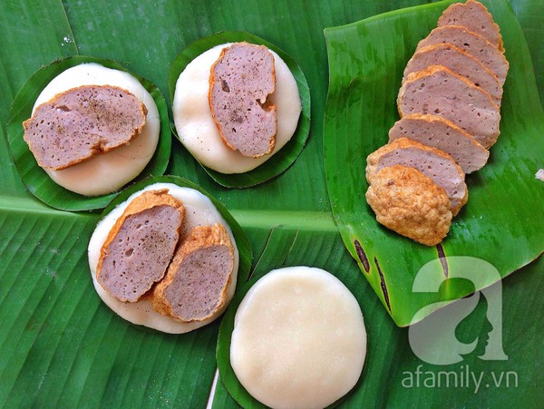 Bánh dày kẹp chả