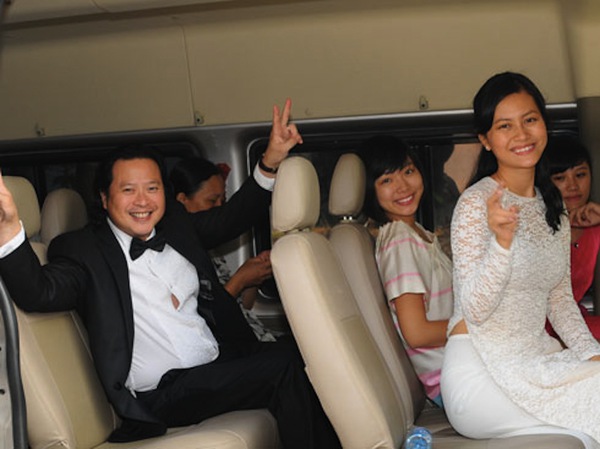 Những cô dâu của showbiz Việt diện áo dài trong ngày cưới hỏi 10 Những cô dâu của showbiz Việt diện áo dài trong ngày cưới hỏi 10