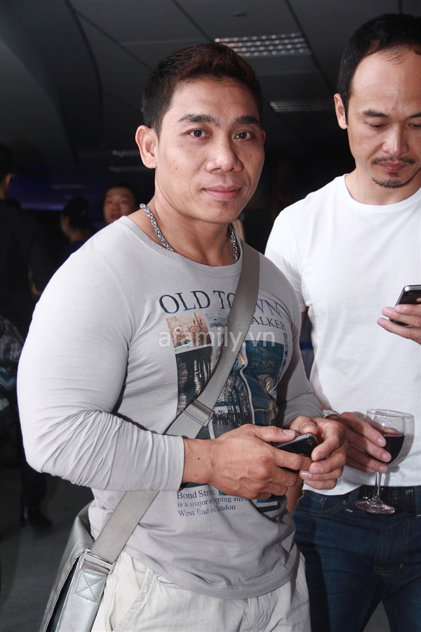 Hương Giang Idol diện đầm ren đỏ nổi bật 4