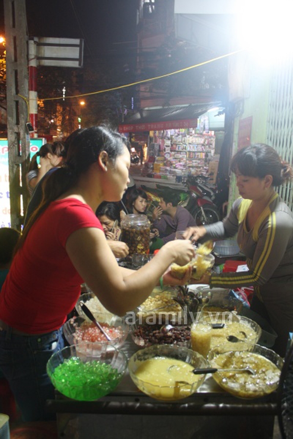 Gió mùa về, lang thang phố ăn bánh trôi tàu 8