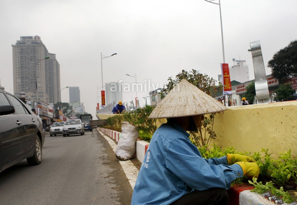 Cầu vượt L&ecirc; Văn Lương - đường L&aacute;ng trước ng&agrave;y th&ocirc;ng xe 10