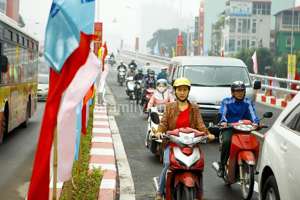 Chính thức thông xe cầu vượt Lê Văn Lương - đường Láng 17