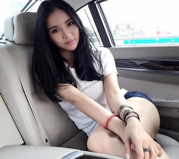 hình ảnh 1 Nhung tieu thu, cong tu nha giau khong chi biet an choi hinh anh 1