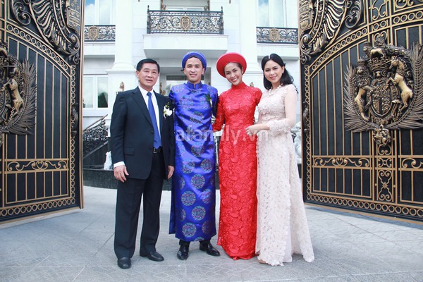 Váy cưới của Tăng Thanh Hà trị giá trăm triệu