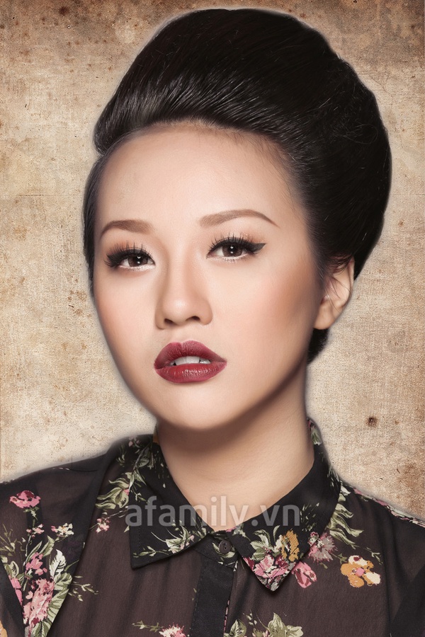 Trang điểm biến n&agrave;ng 