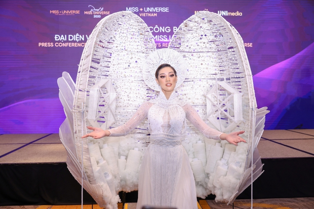 Trang phục dân tộc Việt độc lạ tại các cuộc thi sắc đẹp thế giới  - Ảnh 6.