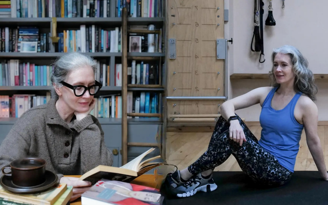 Cuộc sống mơ ước của người phụ nữ 47 tuổi bên bờ biển - Ảnh 1. Cuộc sống mơ ước của người phụ nữ 47 tuổi bên bờ biển - Ảnh 1.