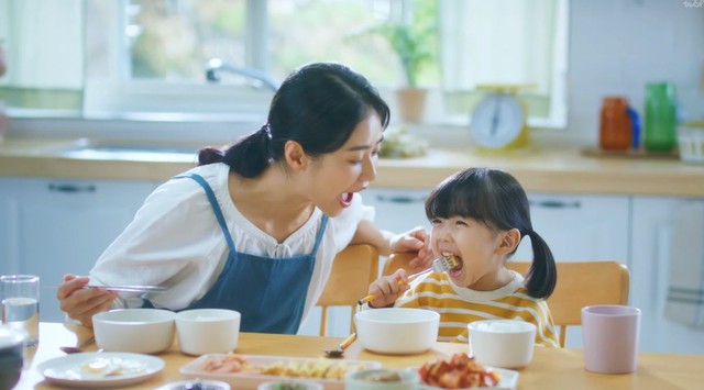 Xu hướng nuôi con mới: Nuôi con theo chủ nghĩa PHIÊN PHIẾN - Ảnh 3.